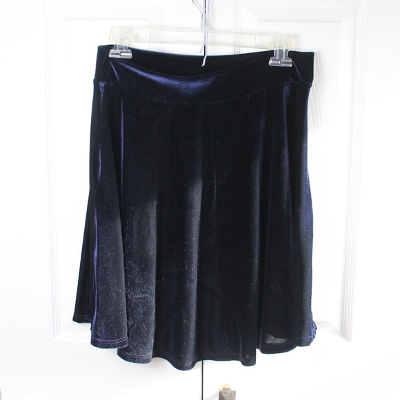Mezzanine Navy Blue Velvet Skater Skirt - Picture 2 of 5